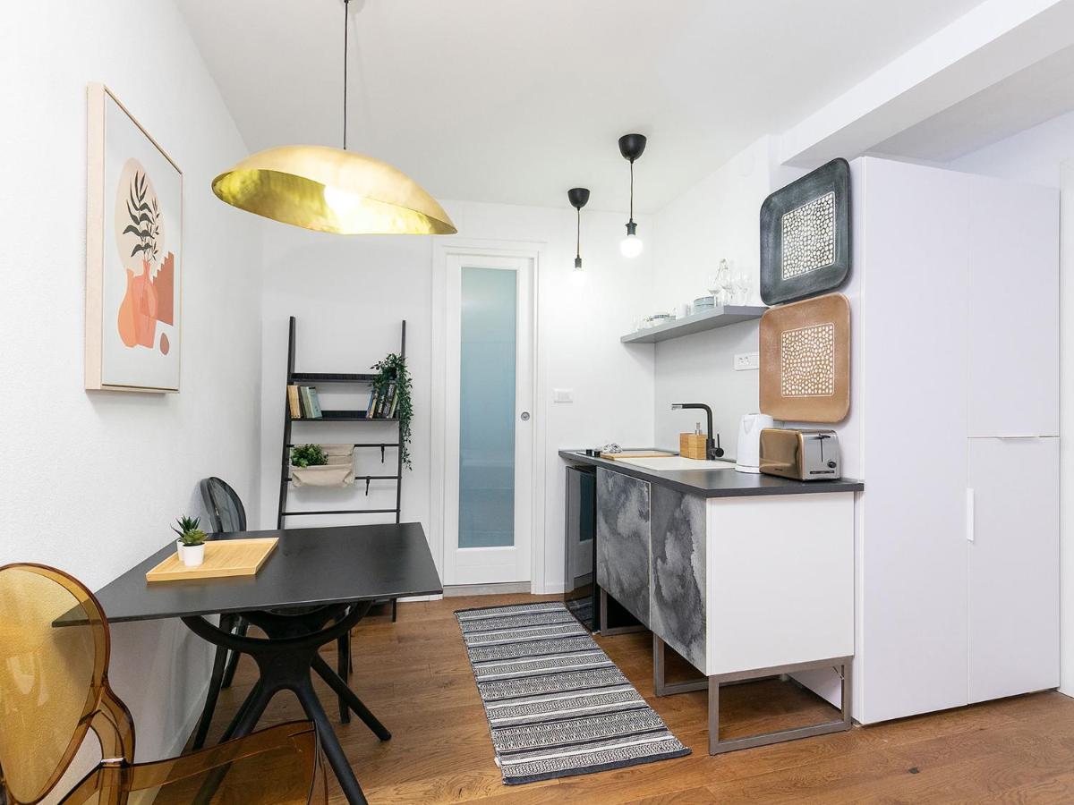 Stylish Studio Apartment By Irundo Rovinj Exterior foto